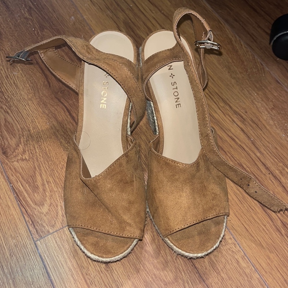 Beachy Wedges